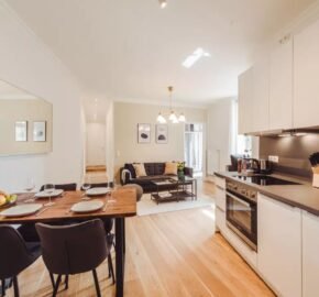 Moderne 2-Zimmer-Wohnung mit Balkon in bester Lage von Hamburg